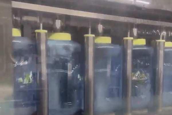 高壓內(nèi)外洗桶機(jī)